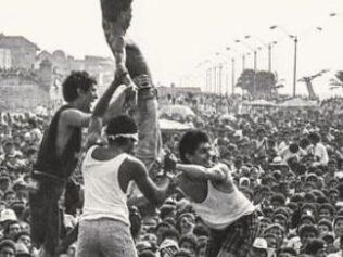 Bailar con las trompetas del apocalipsis