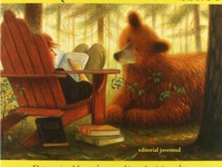 EL OSO QUE AMABA LOS LIBROS