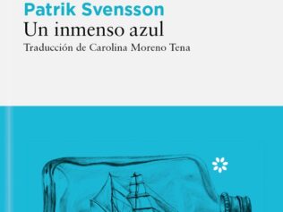 UN INMENSO AZUL