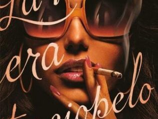 LA NOCHE ERA TERCIOPELO