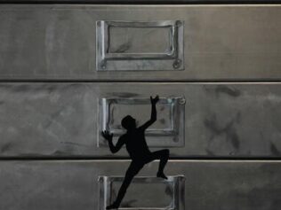 Descubri que estaba muerto